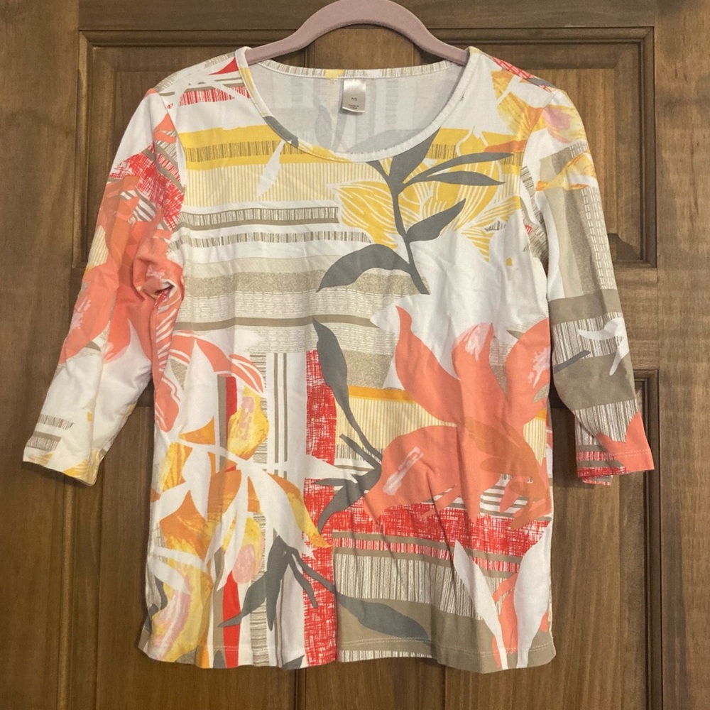5/$15 Christopher&Banks Lines & Floral Print 3/4 Sleeve Shirt Small